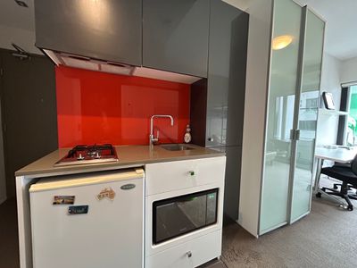 402 / 139 Bouverie Street, Carlton