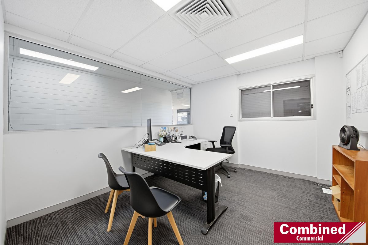 1 & 2 / 2 Samantha Place, Smeaton Grange