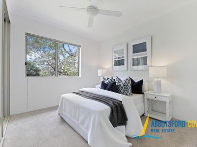 10 / 1 Blackwall Point Road, Abbotsford