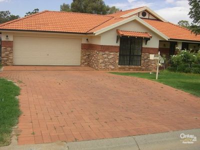4 Troon Close, Dubbo
