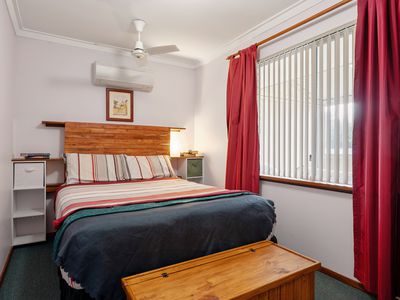 28 Lowanna Way, Armadale