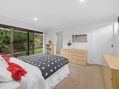24 Balis Street, Holland Park West