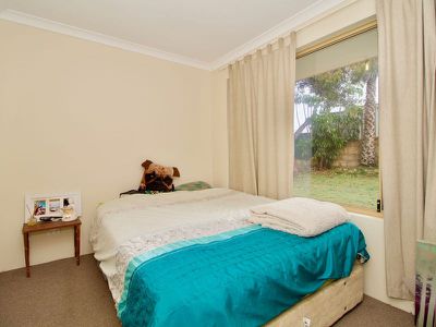 16 Salter Place , Parmelia