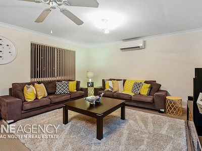 127 Clarendon Circuit, Forest Lake