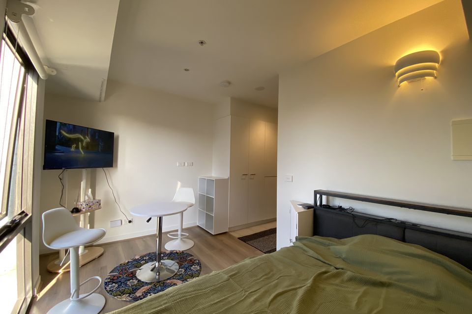 1326 / 572 St Kilda Road, Melbourne