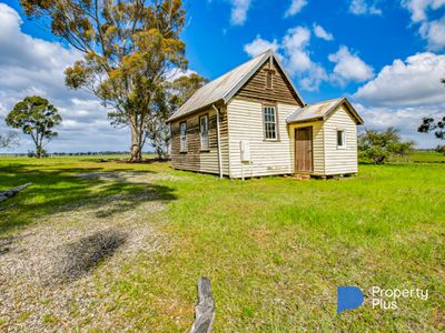 CA 5A Elmore-Raywood Road , Neilborough