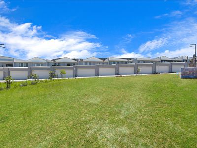 7 Edgewater Dr, Glenmore Park