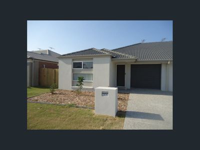 1 & 2 / 22 Neitz Street, Morayfield