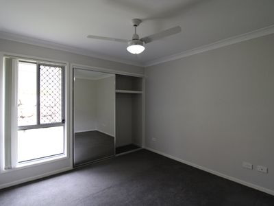 B / 54 Diamantina Circuit, Beaudesert