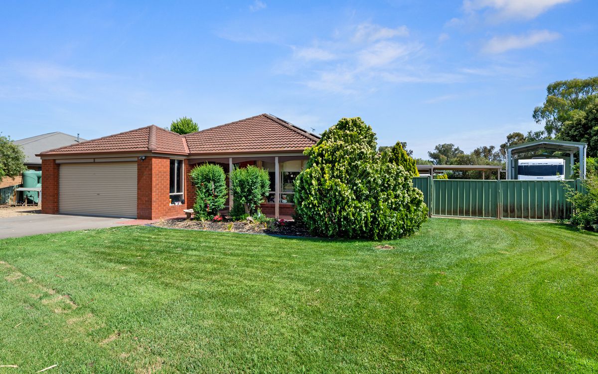 20 Bruton Street, Tocumwal Rob Crow & Co Real Estate