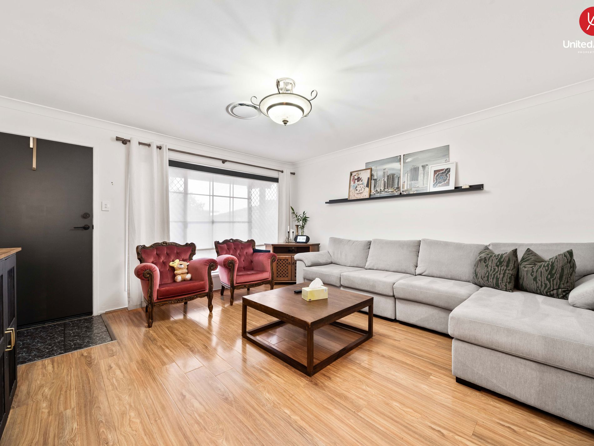 1 / 13 Colevile Place, Rosemeadow