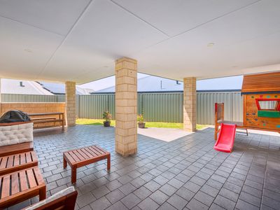 30 Cornforth Way, Piara Waters