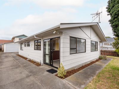 10A Arnold Grove, Paraparaumu Beach