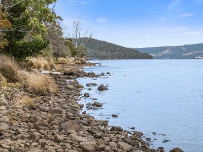 6789 Channel Highway, Deep Bay