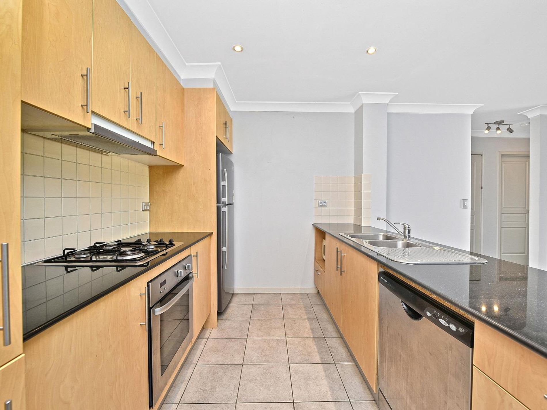 28 / 9 Banksia Avenue, Banksia