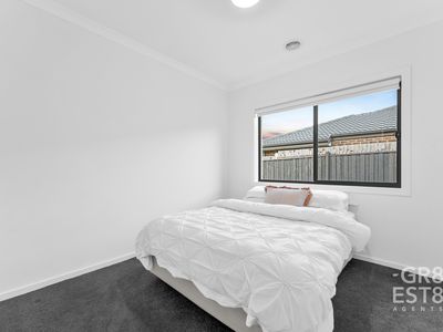 9 Titch Street, Cranbourne