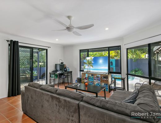 UNIQUE DUAL LIVING AT ITS BEST image 28 UNIQUE DUAL LIVING AT ITS BEST image 28