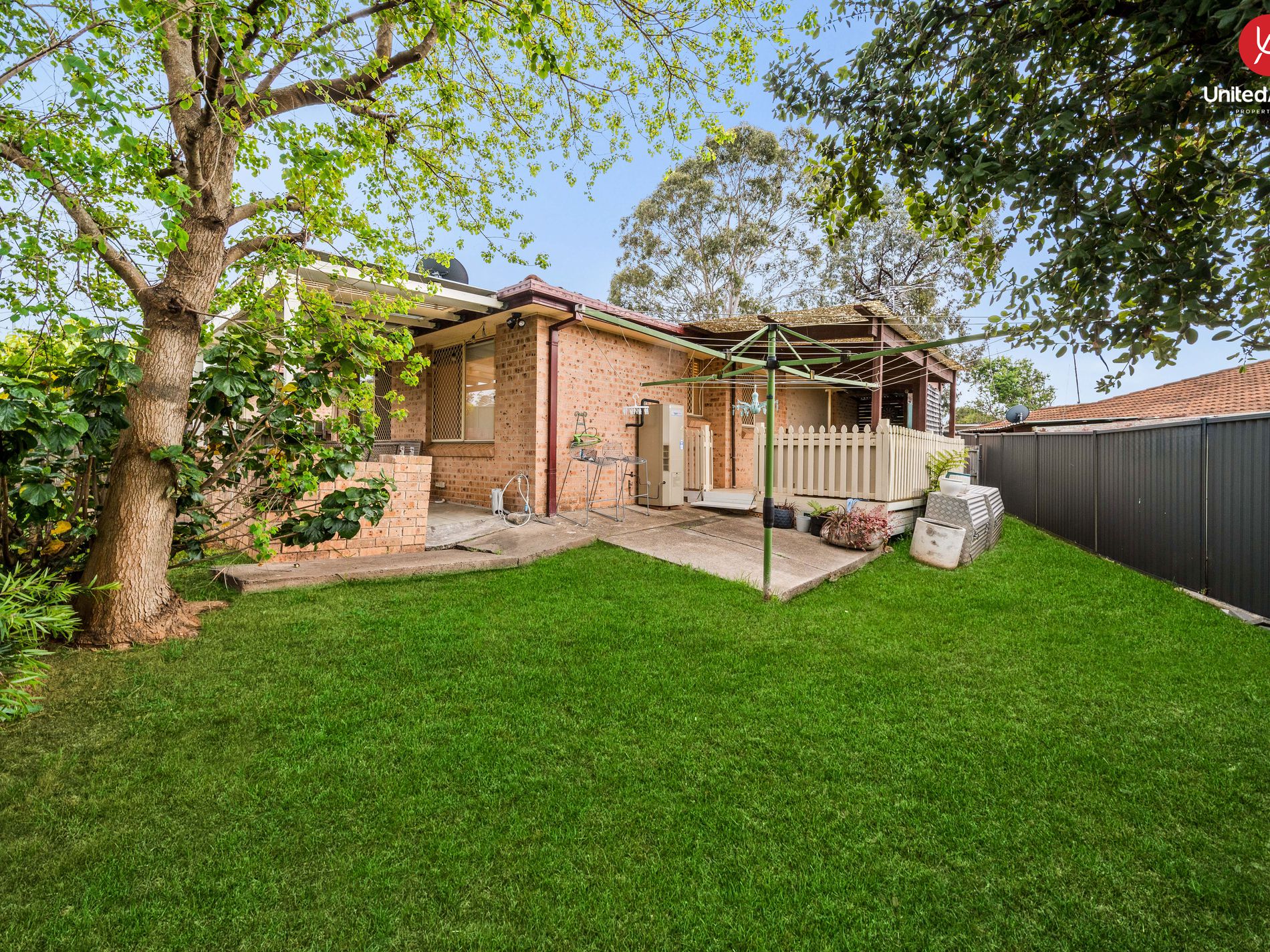1 / 13 Colevile Place, Rosemeadow
