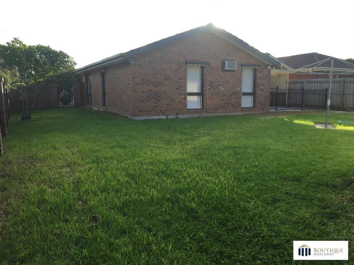 35 Paramount Way, Pakenham
