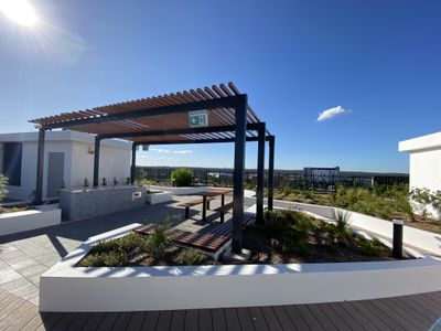 813 / 5 Maple Tree Road, Westmead