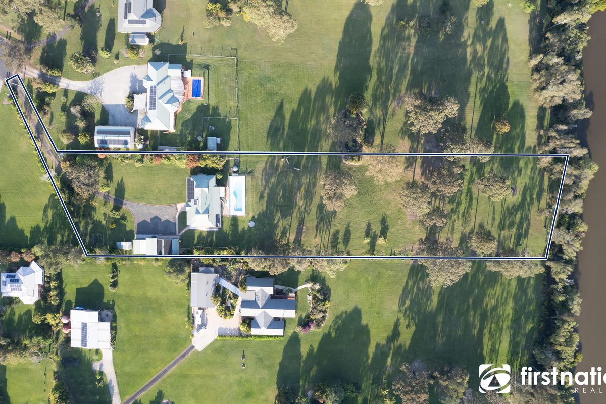 25 Waterview Crescent, Woombah