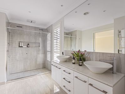 9 Sunnybrook Drive, Wheelers Hill