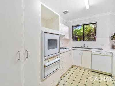 2 / 2 Cambey Way, Brentwood