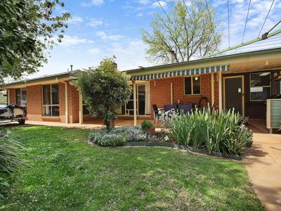 114 Huon St, Jindera