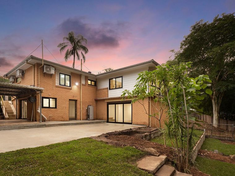 6 Teague St