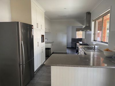 11 WENHAMS LANE, Wangaratta