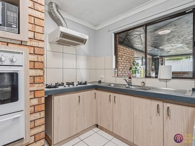 4 Shanks Court, Armadale