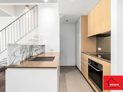 4 / 5 Burbury Close, Barton