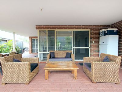 17 Octagon Gardens, Aveley