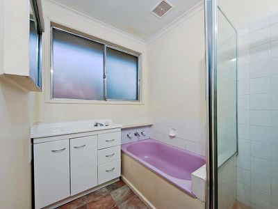 34 Russell Street, Werribee