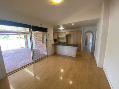 14 Collarenebri Road, Hinchinbrook