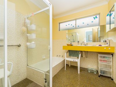 6 Nautical Court, Yanchep