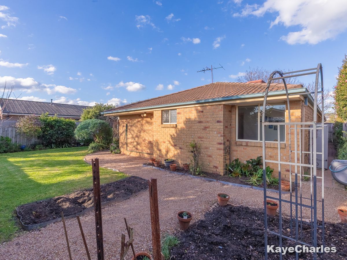 18 Retreat Circuit, Beaconsfield