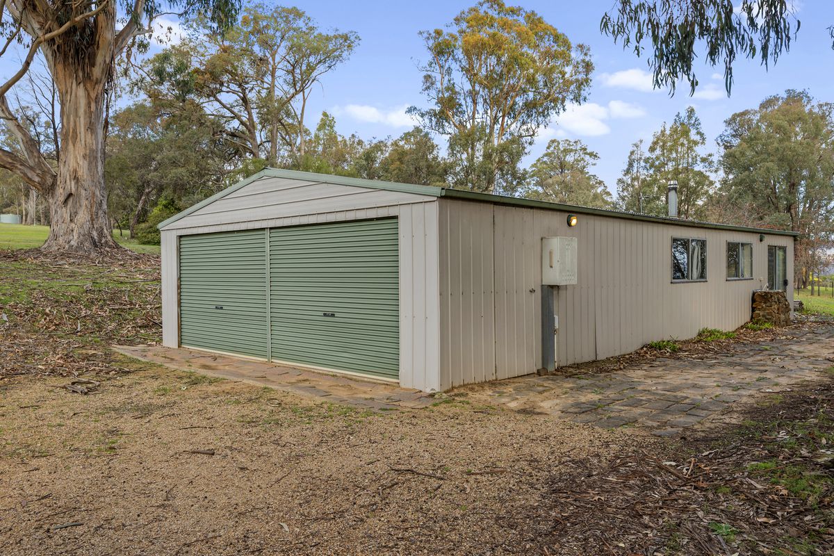 22 Hill Top Lane, Barwite