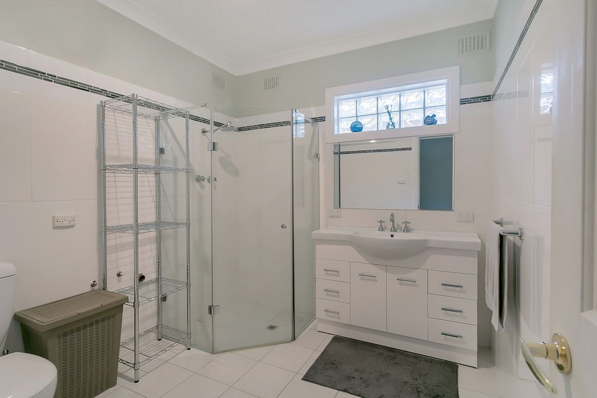 4 Burnie Avenue, Campbelltown