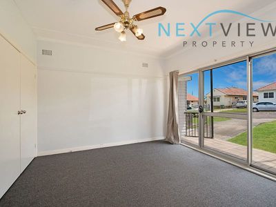 30 King Street, Waratah West