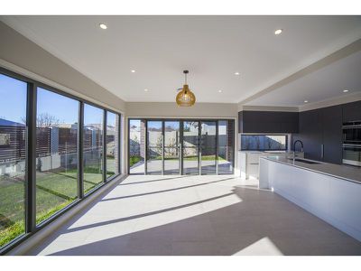 2 Avalon Place, Dubbo