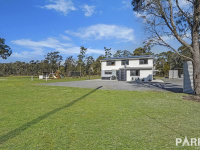 249 Rookery Road, Loira