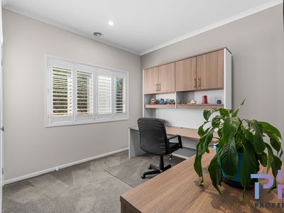 34 Daniel Drive, Golden Square