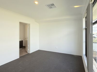 49 Jacaranda Road, Hammond Park
