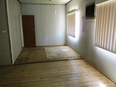 136 Wren Street, Longreach