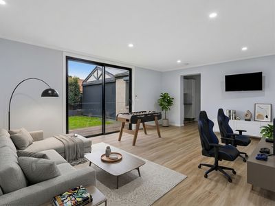 12 Lady Penrhyn Cl, Cranbourne West