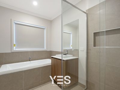 20 Grevillea Circuit, Clyde