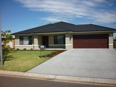26 Namoi Crescent, Dubbo