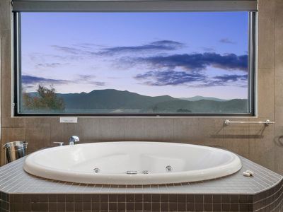 2 Ridge Way, Mountain Bay