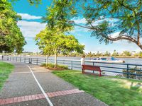 135 Macquarie Street, Teneriffe